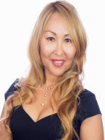 Alina Gibbs Realtor for Camp Mabry with homes for sale near Austin TX