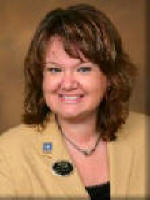 Lisa Ellis Broker-salesperson for Waynesville MO military relocation and real estate services